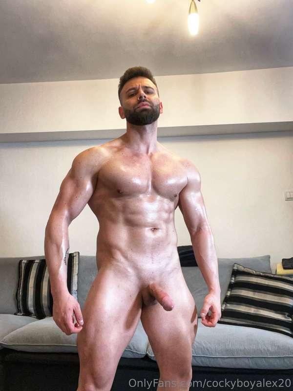 Its not going to suck itself 😈🔞💦