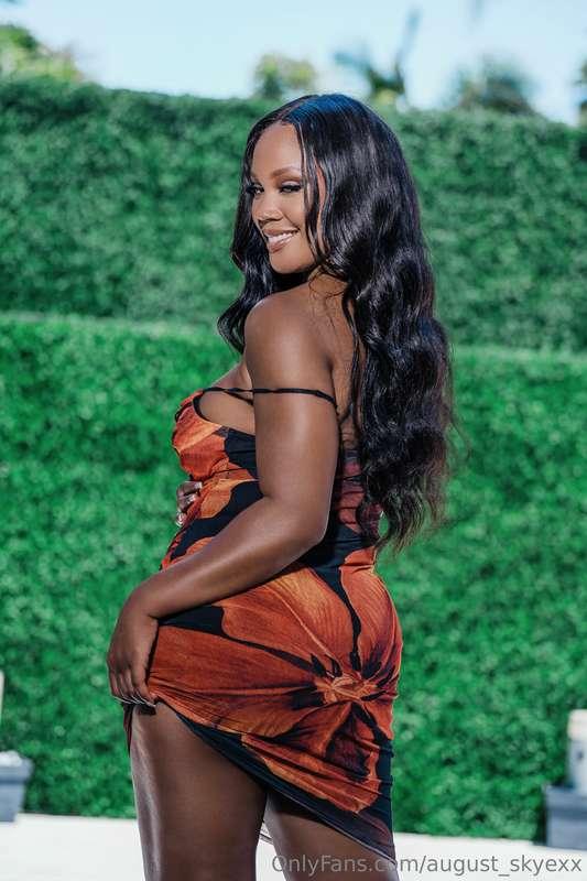 Something exciting’s coming up… guess who’s the birthday bab..