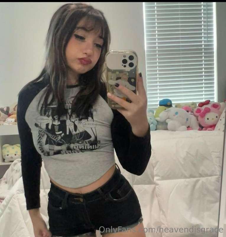 Casual mirror pic for your feed