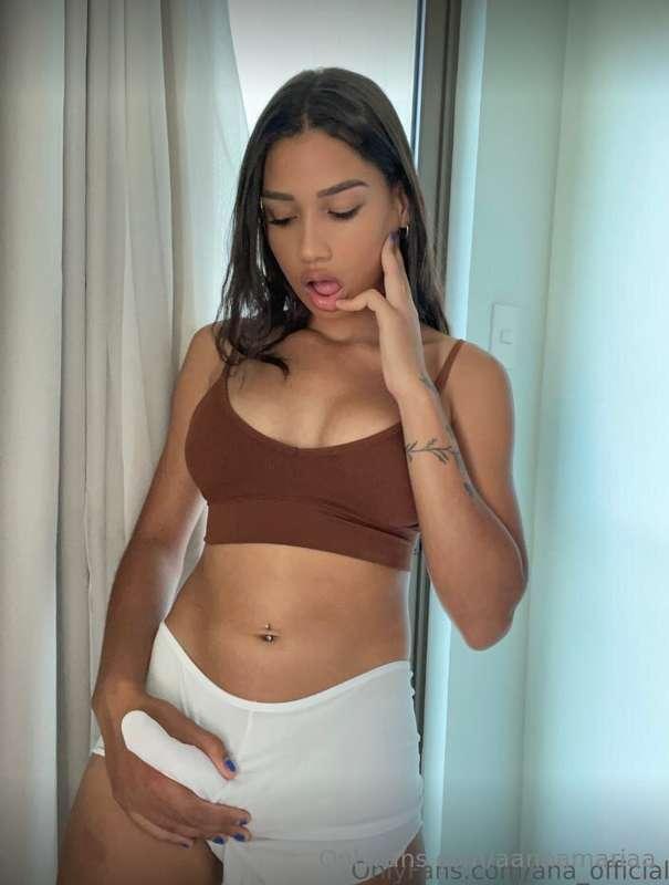 FREE SUBSCRIPTION 🫦The hottest girl with big tits @ana_offic..