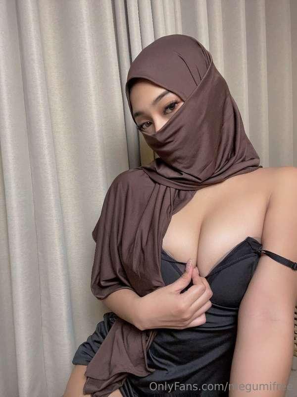 Hidden slut Just turned 18 🔞Free free freehttps://onlyfans.c..