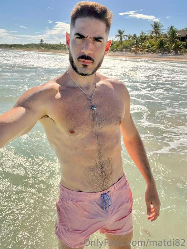 Pink and 🏝️