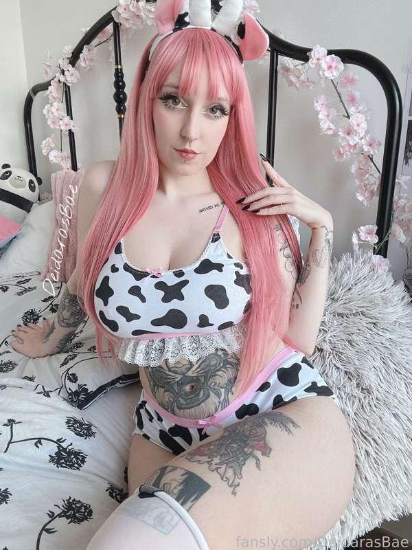 Mommy milkers 

#fyp #tattoos #alt #alternative #bigboobs #petplay