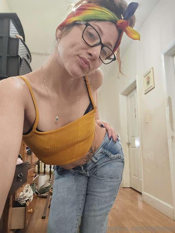 Guys ill be here later Happy Monday! 