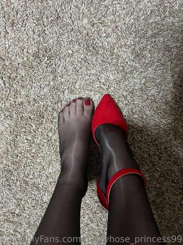 pantyhose_princess99 image #0
