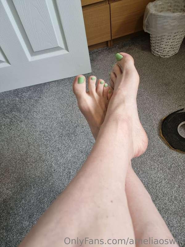 Feet 2