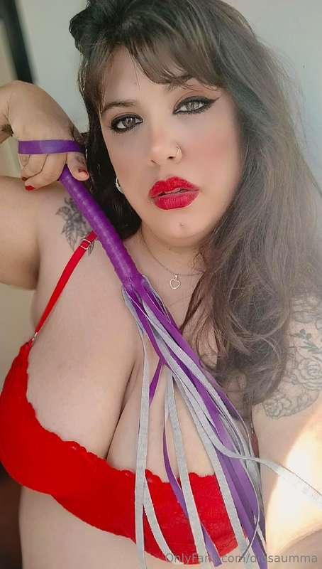 Hey loser! I want to be pampered! 