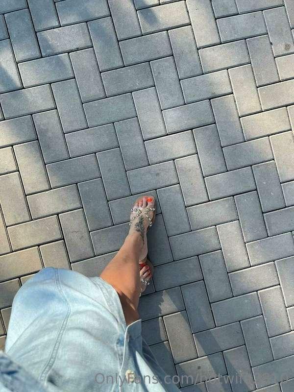 Solarium time for pleasure of hubby and not only him.😈