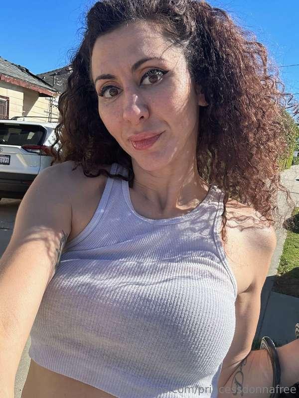 rise n shine😘 who is gonna be a good slut for their princess..
