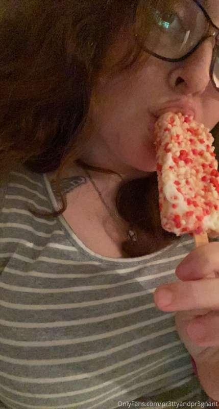 Support my ice cream cravings? 😂😜😘