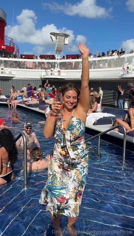 When it's all about Good Energy and Vibes 💖Do you love being..