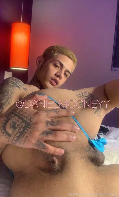 Push that hole open🤫