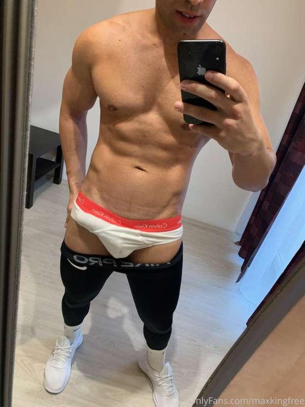 Do you like the sportswear? 😈