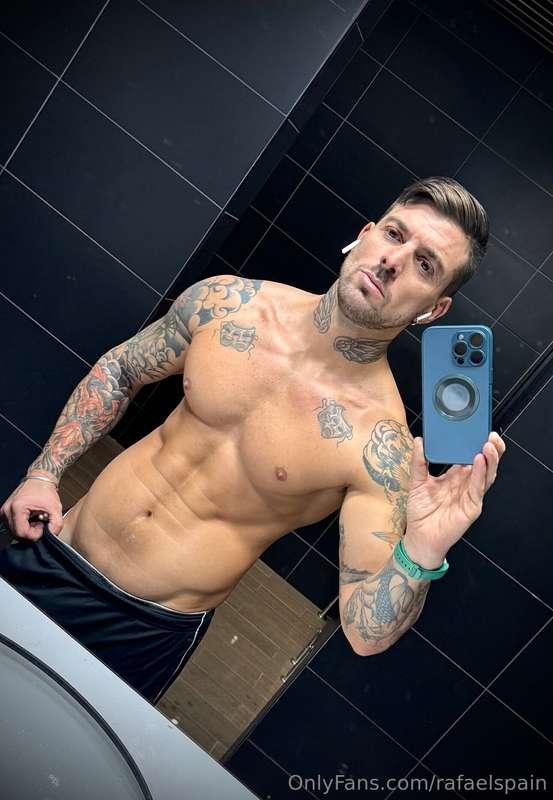 Few days in Rome …wanna know me ? 😏🍆