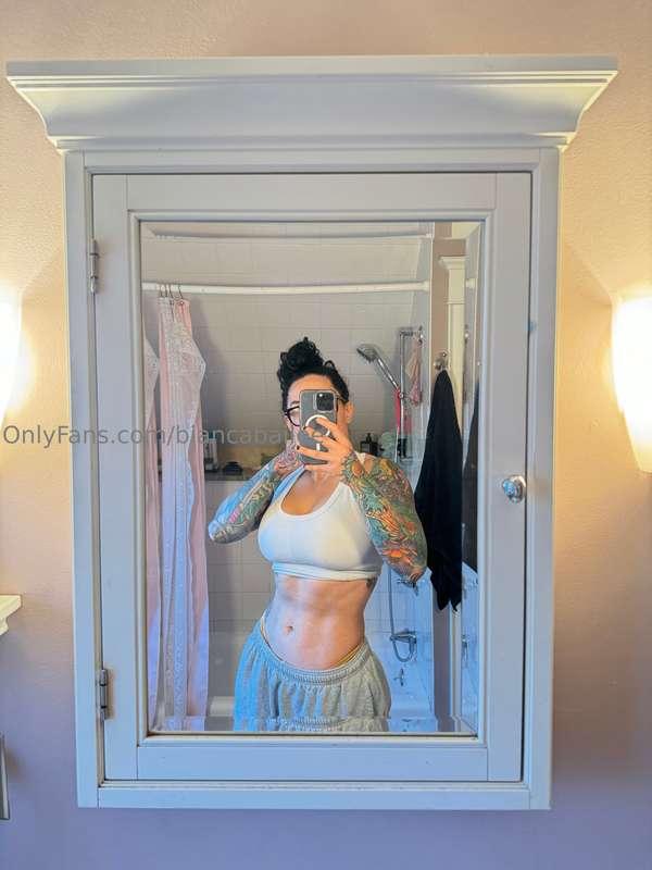 When the mirror reflects more than just my outfit... 🔥🤭