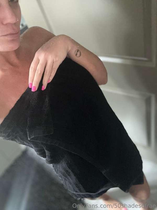 just uploaded new content from the shower I just took, send ..