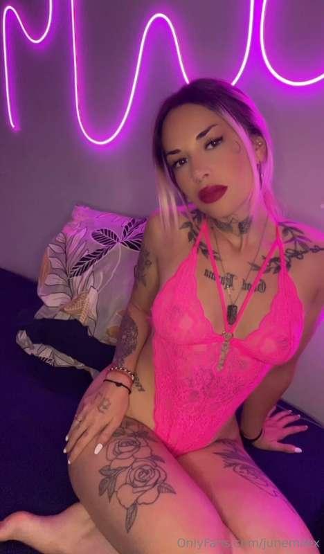 je suis seul dans mon lit tu veux venir?♥️