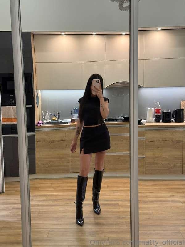 Would you take me on a date?🥵