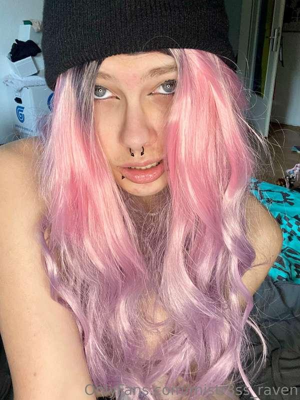 mistr3ss_raven image #0