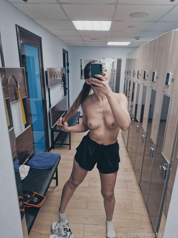 Shall we go in for sports?💃💃💃


#fyp #daddysgirl #hot #sex #sweet #brunette #nude #breast #like #passion #fetish #selfie