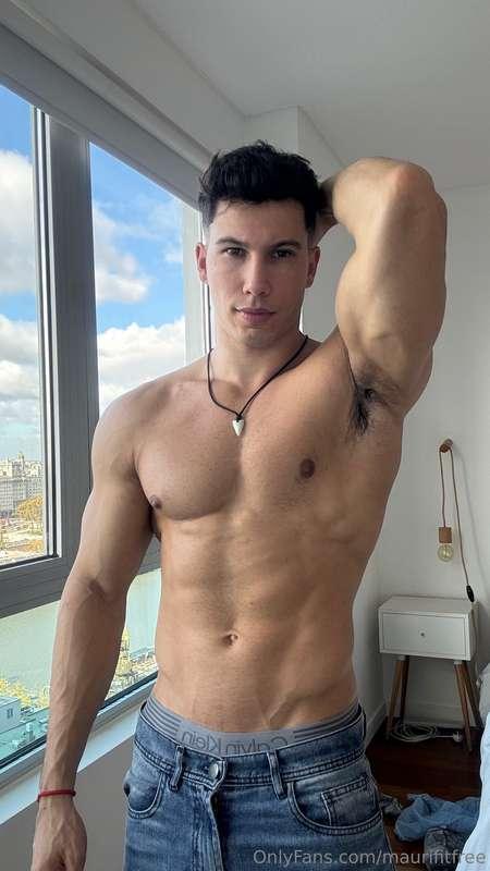 Te estoy esperando para que juguemos un poco 😈🥵