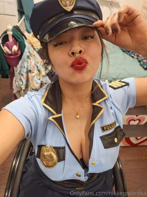 You're under arrest for being too sexy 😘♥️