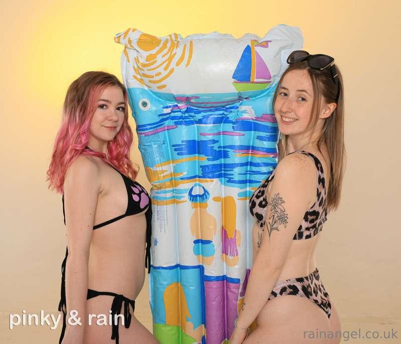 what would you do if you saw @pinkbaby244 and i at the beach..