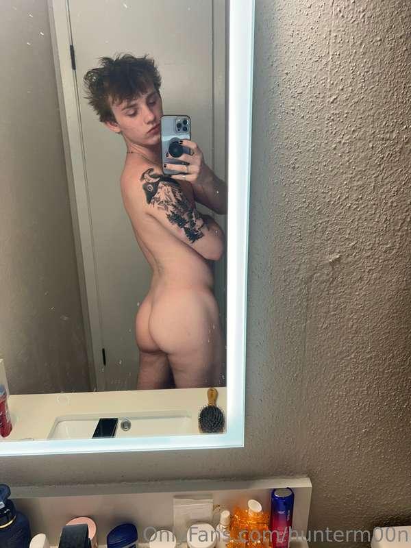 Booty booty booty!!