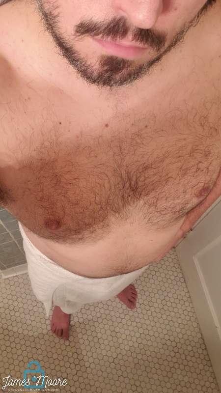 Took some pictures of my toes after a bath. Let me know if y..