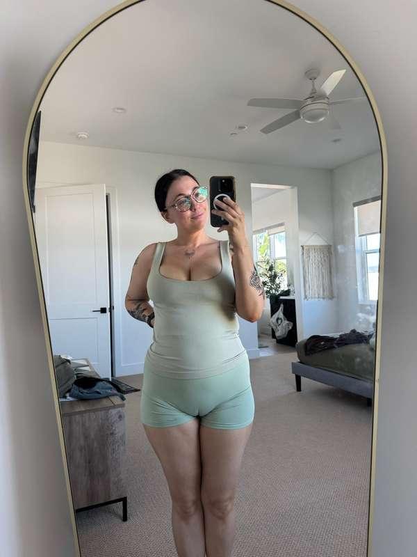 Do you like me waiting here like this? 💗