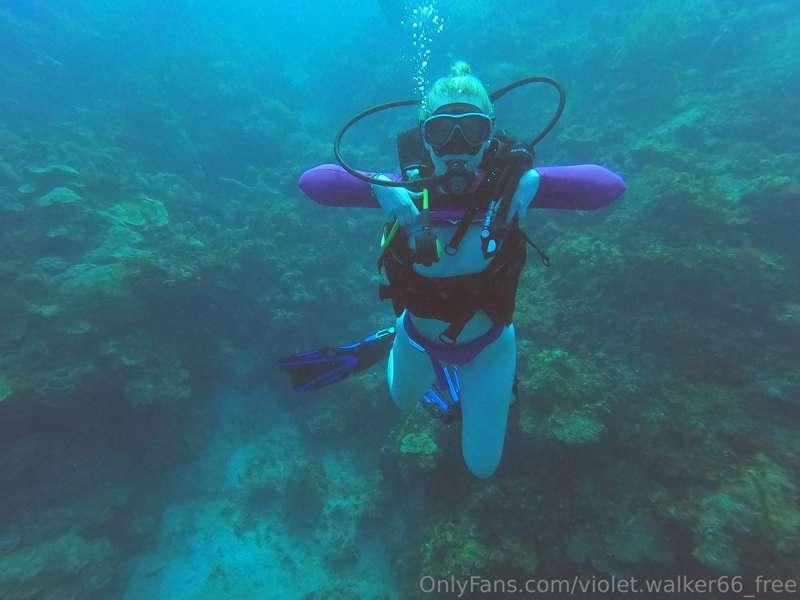 Tried to flash my titties while scuba diving…. And then this..