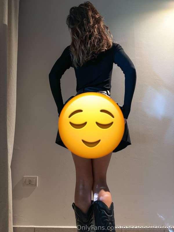 Ops… ho comprato una nuova gonna oggi e ti mostro cosa c’è s..