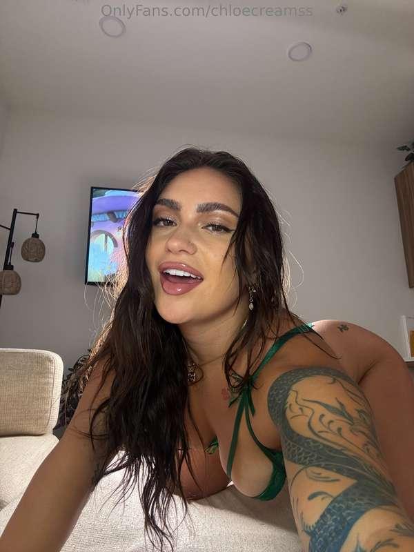 Giving him the blowjob of his life 😮‍💨, then he pounds my pu..