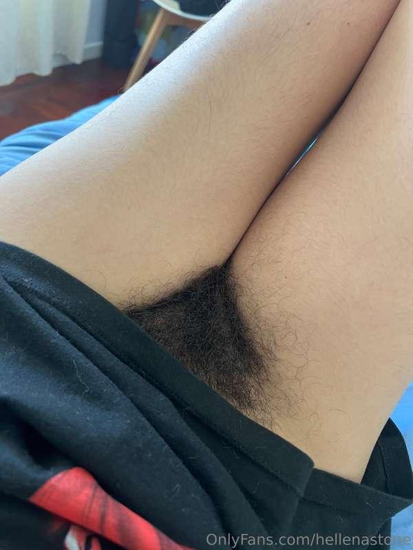 a special surprise under the skirt 🌳