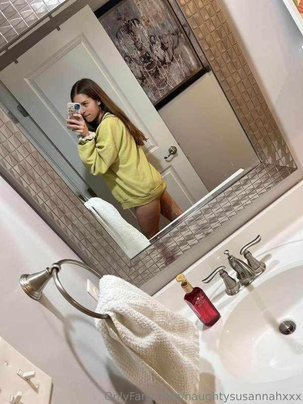 cold nights with this cute hoodie 😴💕