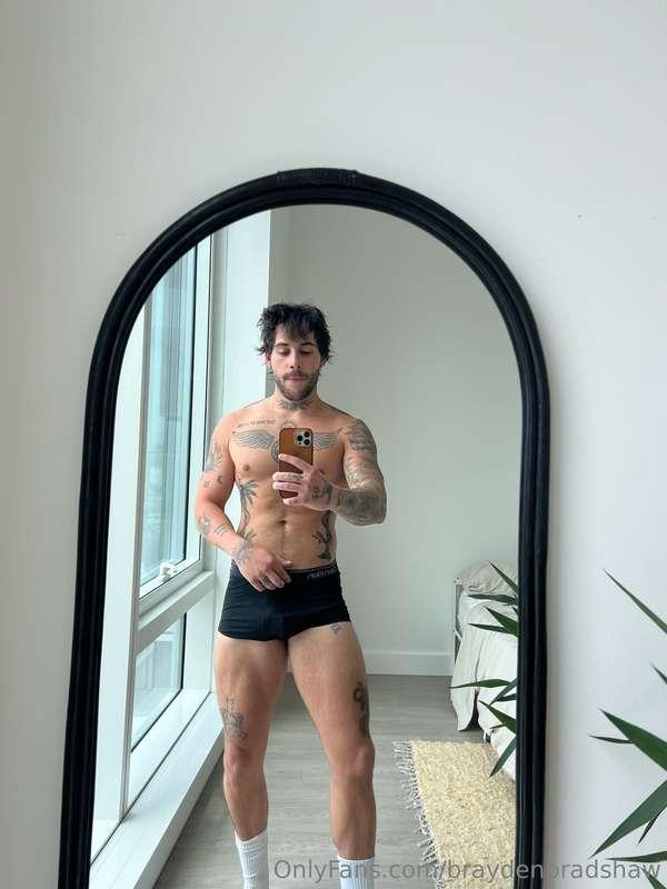 sending a package 🍆 to anyone who responds to this😈