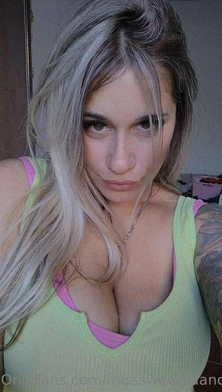 ✨ @solangered @solangered ✨ ## FREE SUBSCRIPTION
I like to b..