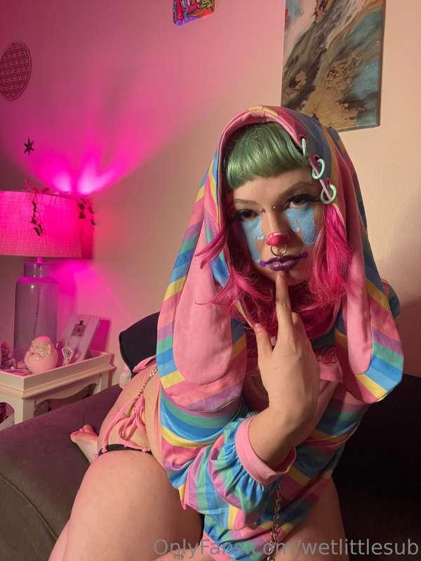 I heard you like sexy clowns 🩷🩵