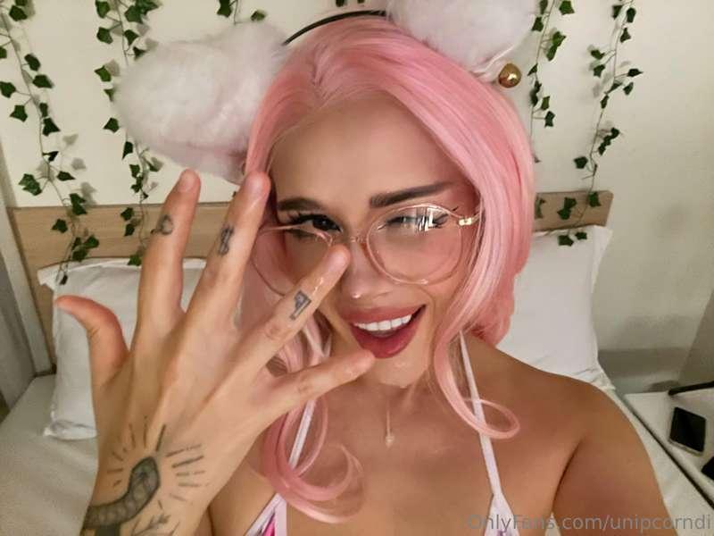 daddy, I’m gonna let you cum on my face, do you want us to d..