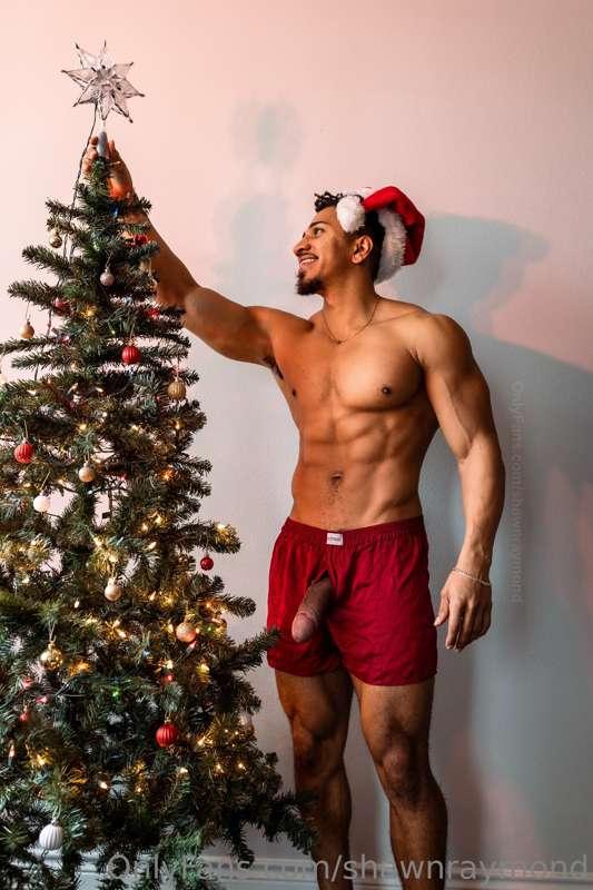 ‘Tis the season. 🎅🏽