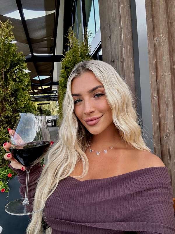 if i get flirty in the DM's the wine is why 😈