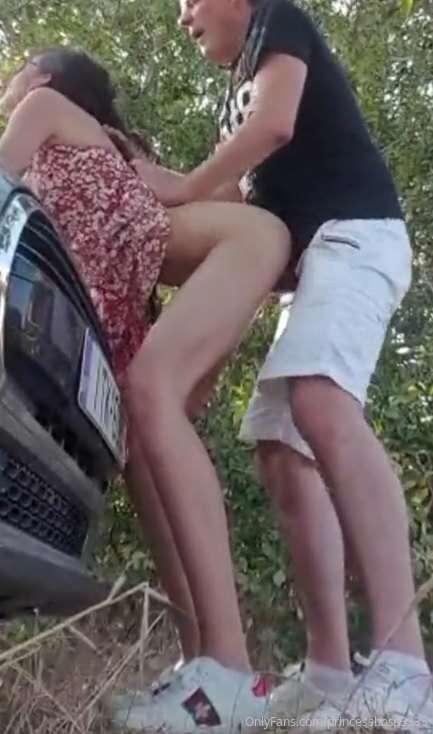 Just a quicky on the hood ... would you deepthroat and bone ..