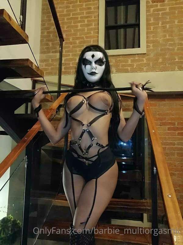 SED BARBIE MASOQUISTA😎👽👑