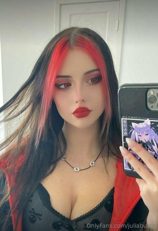 come give me a kiss 💋