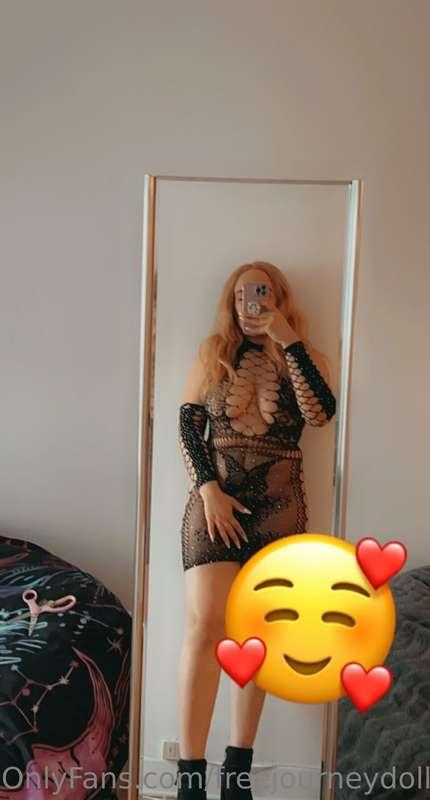 Who wants to be my naughty valentine 💘