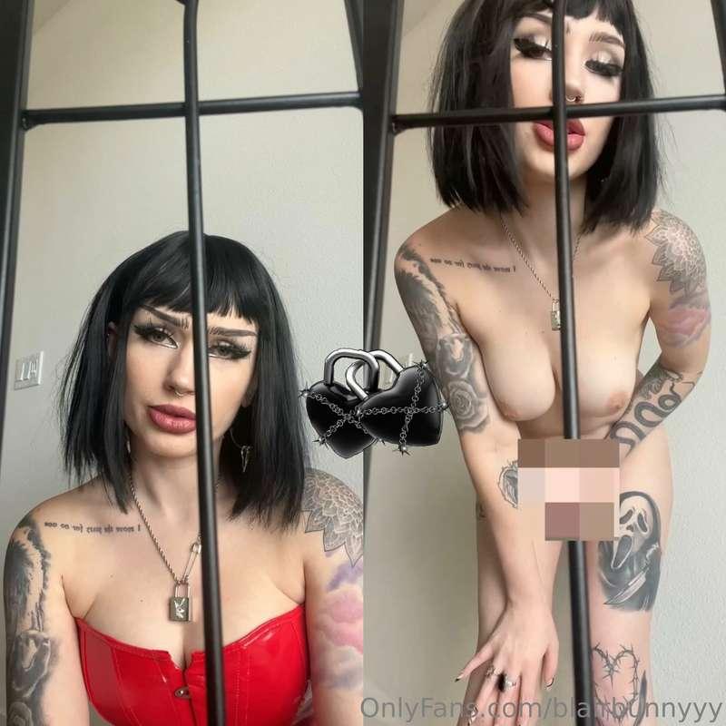 **Watching mommy cum from a cage** 😈 Undressing myself until..