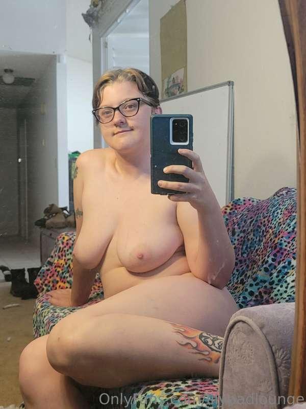 lilypadlounge image #0