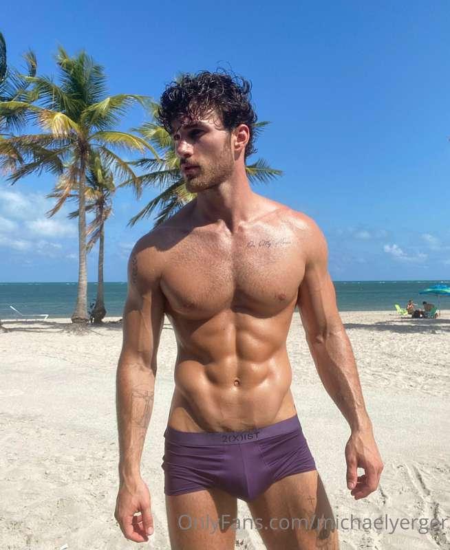 fuck tan lines I’m tryna be naked