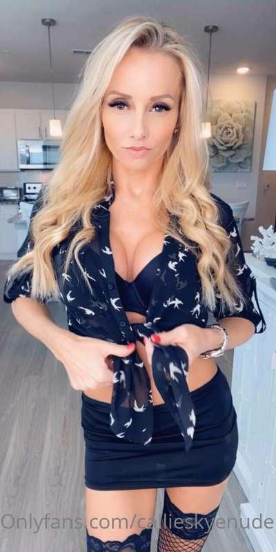 🎥: 👩🏼‍💼👨🏻‍💻 Seductive Secretary Interview 👩🏼‍💼👨🏻‍💻If I were ..