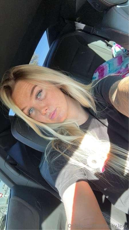 my other page is 10% off rn come to the wild side 🤭😈 @alexxi..